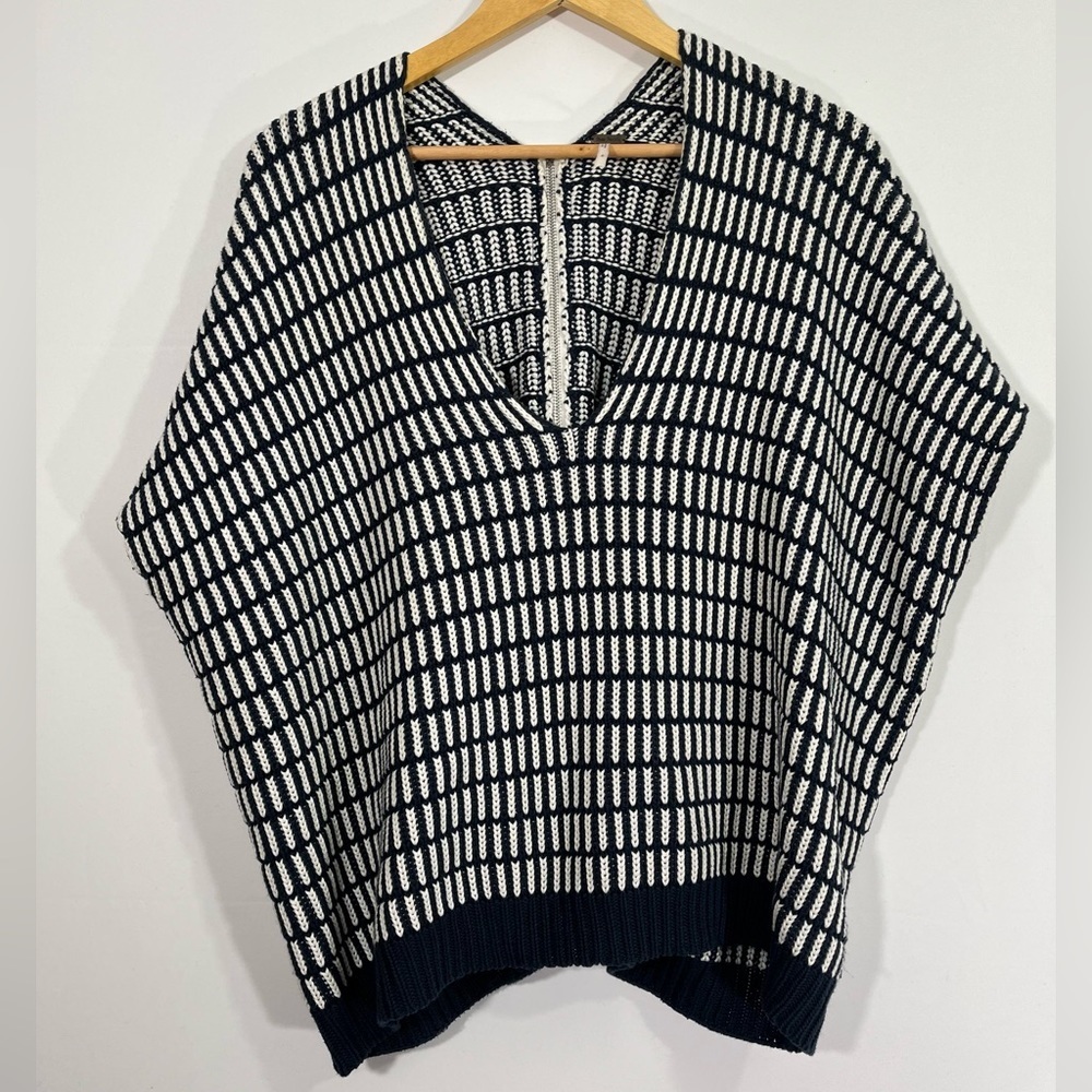 Free People Black and White Knit Poncho